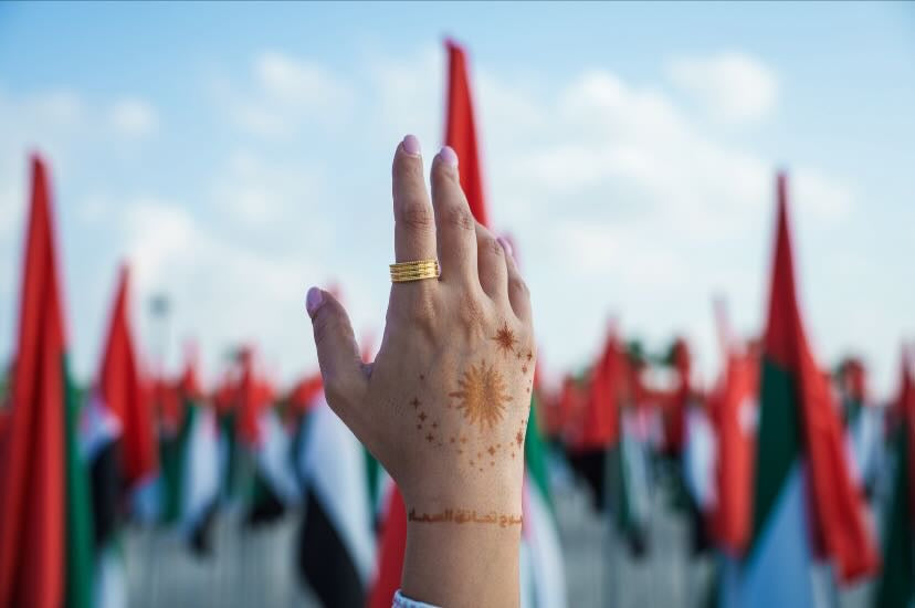 MBRSC x Glamour Box Union Day Henna Kit 60% OFF